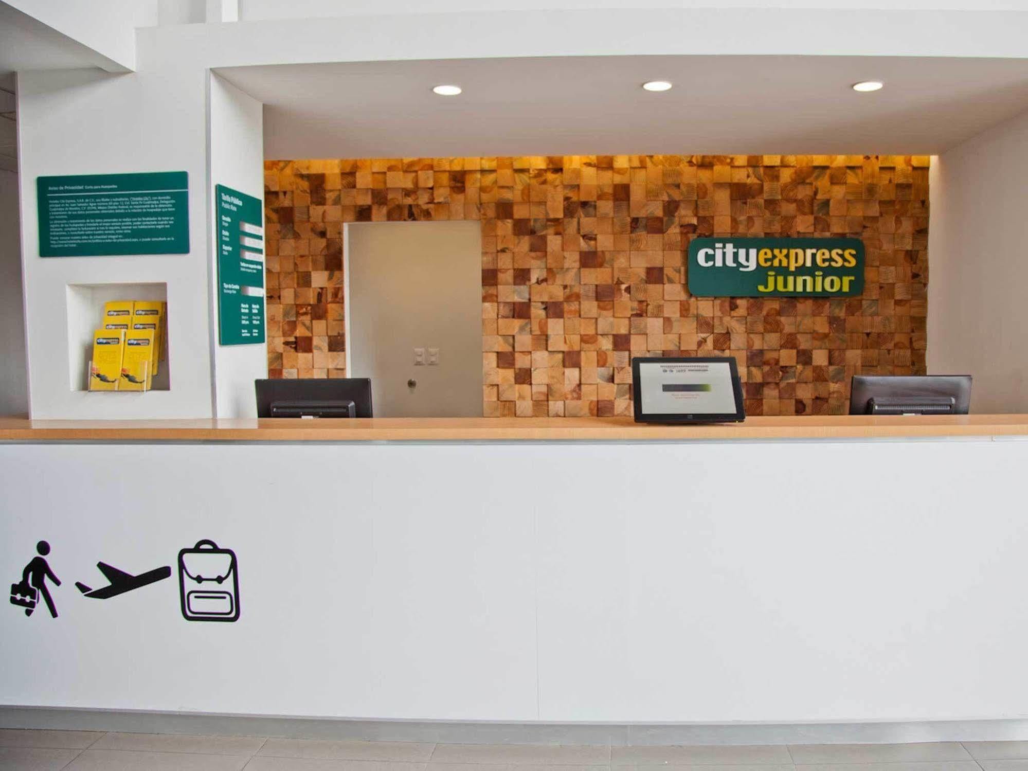 City Express Junior By Marriott Ciudad Del Carmen Aeropuerto Ngoại thất bức ảnh